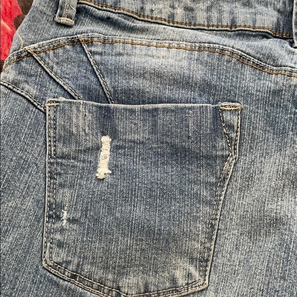 Worn style jeans - Picture 9 of 13